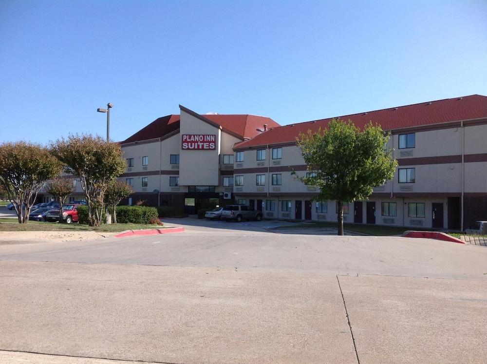 Plano Inn & Suites