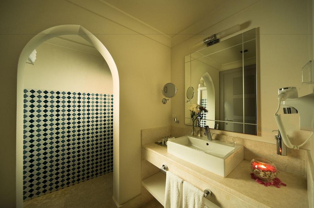 Juweira Boutique Hotel