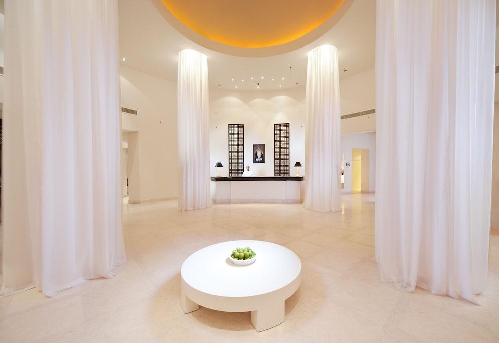 Juweira Boutique Hotel