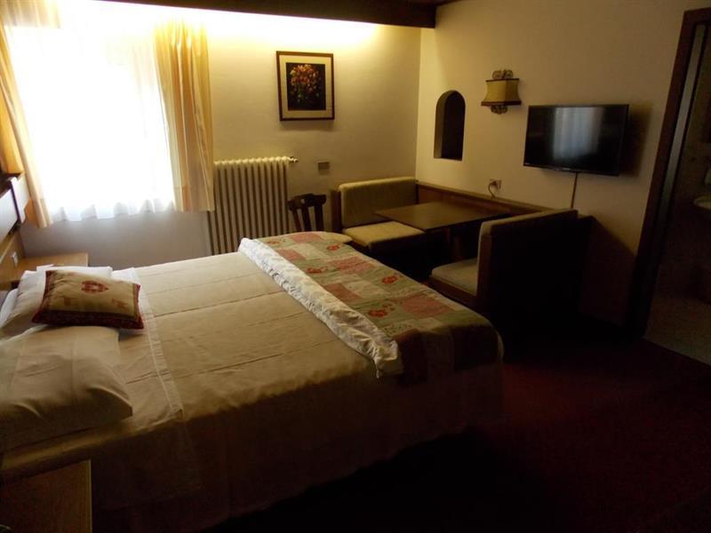 Sport Hotel Enrosadira