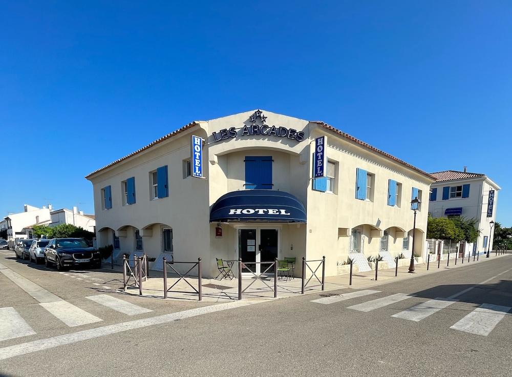 Hotel les Arcades