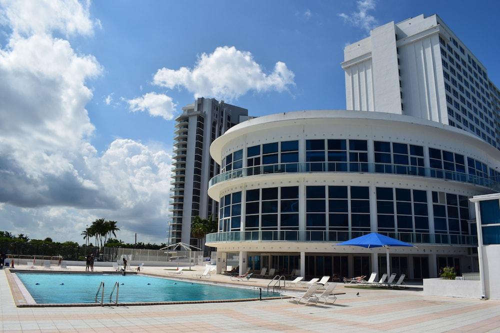 Castle Beach Club Condominiums by New Point Miami