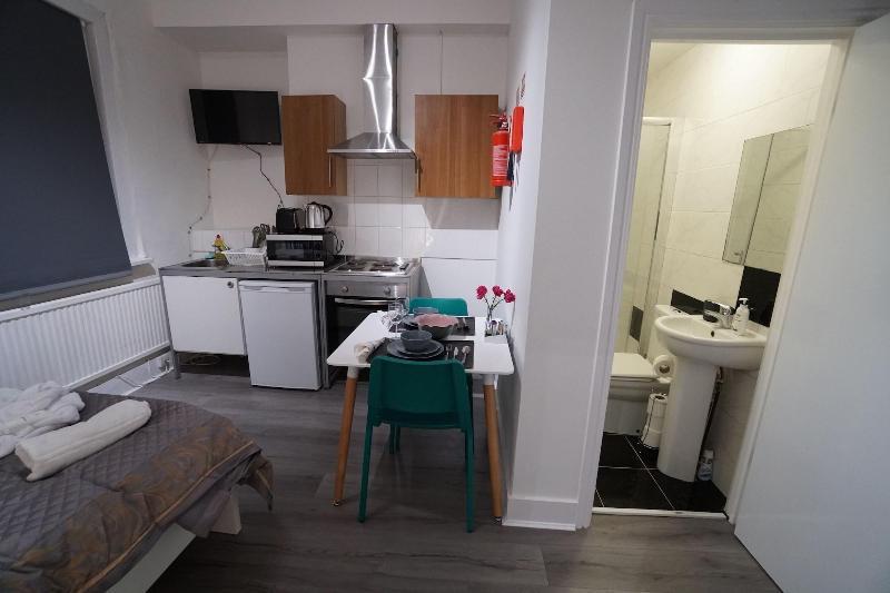 London Queens Apartments