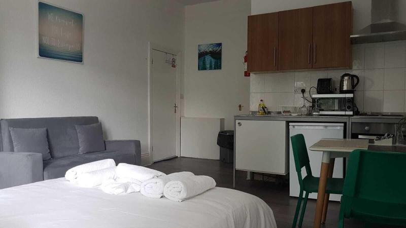 London Queens Apartments