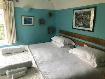 The White House B&B