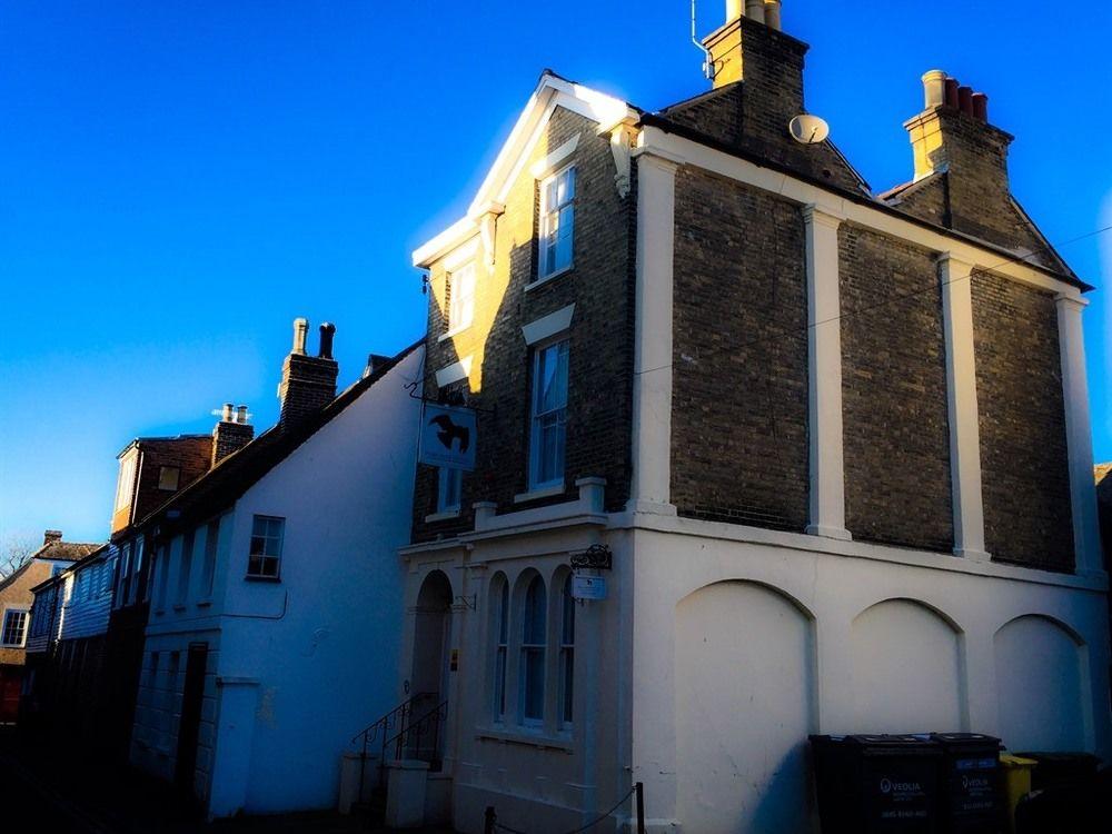Hawks Lane Lodge