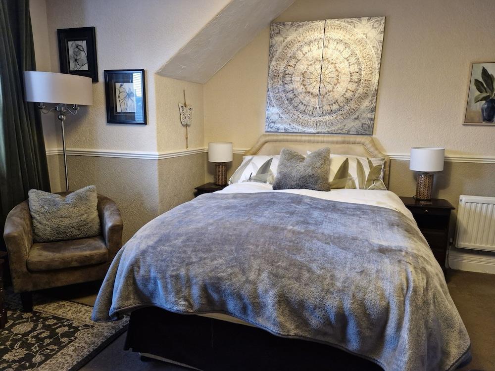 Warwick Lodge Guest House