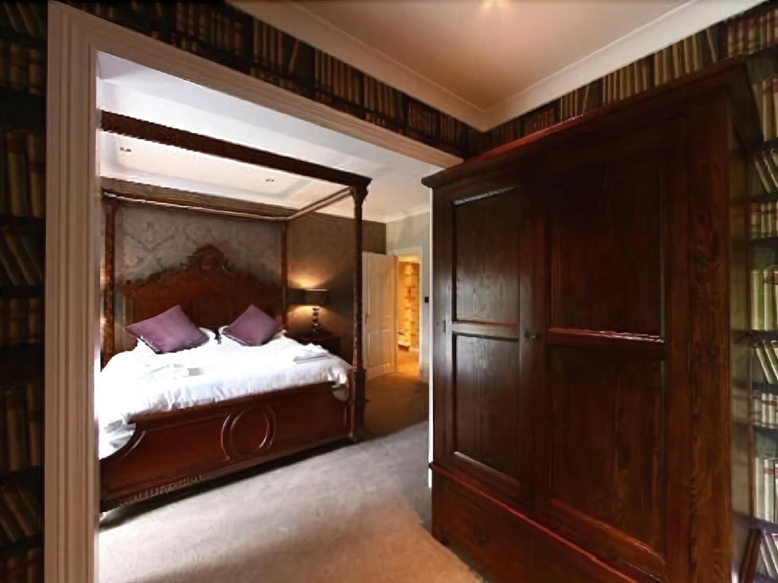 Mitton Hall