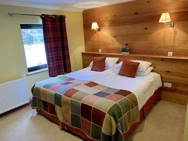 Aultguish Inn