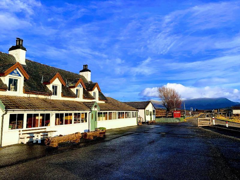 Aultguish Inn