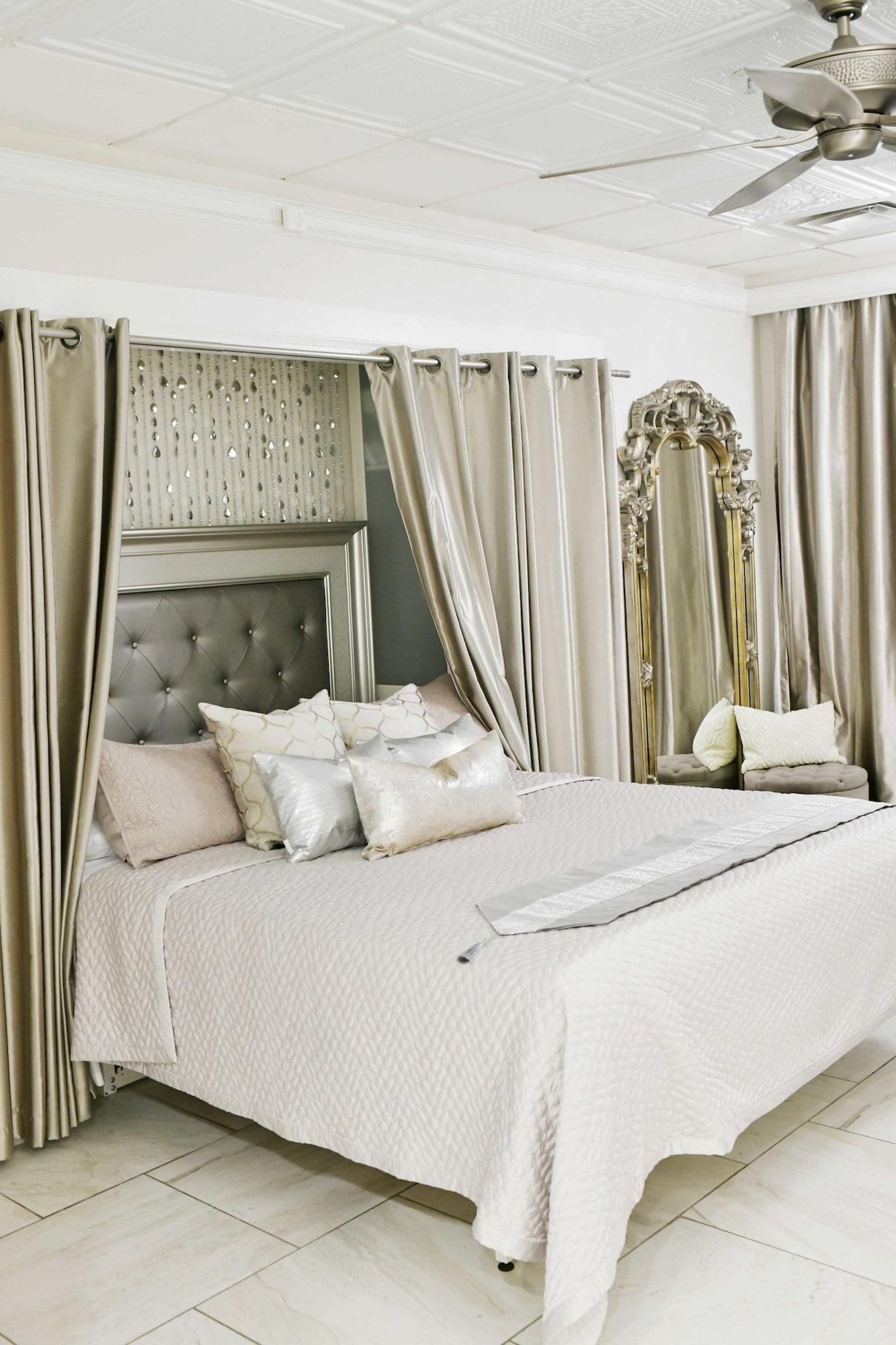 5th East Hall Bed & Breakfast
