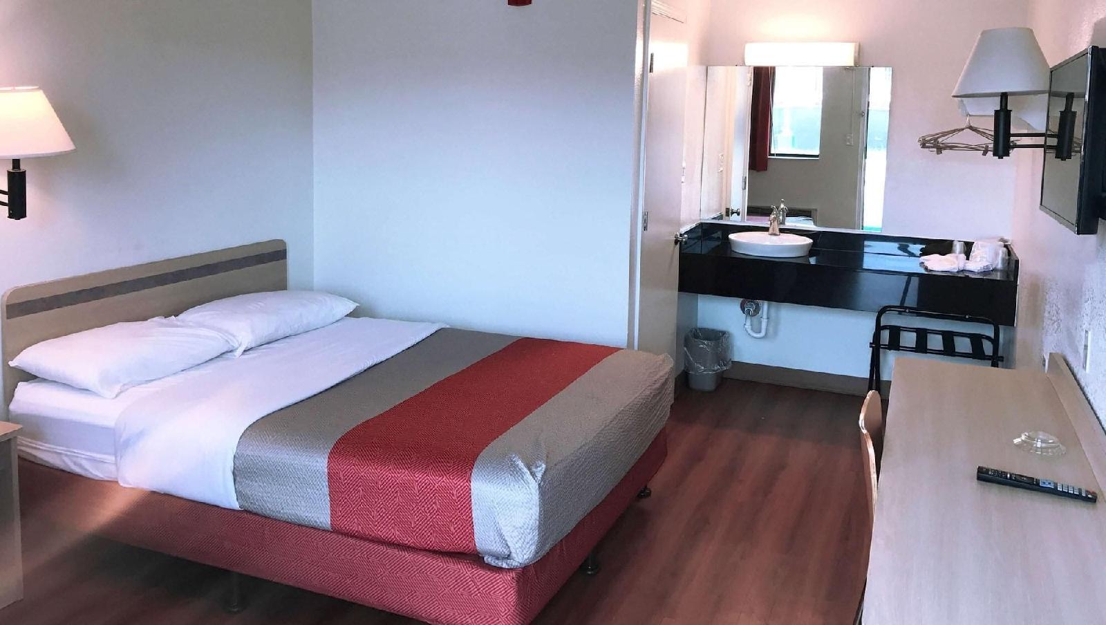 Magnuson Hotel Baton Rouge East