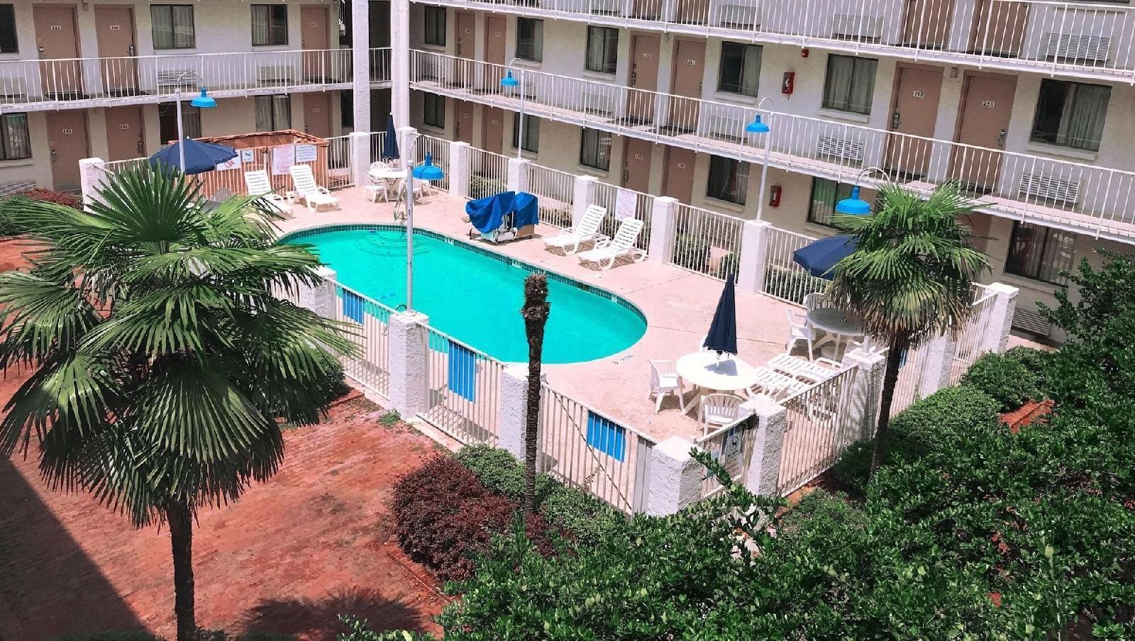 Magnuson Hotel Baton Rouge East