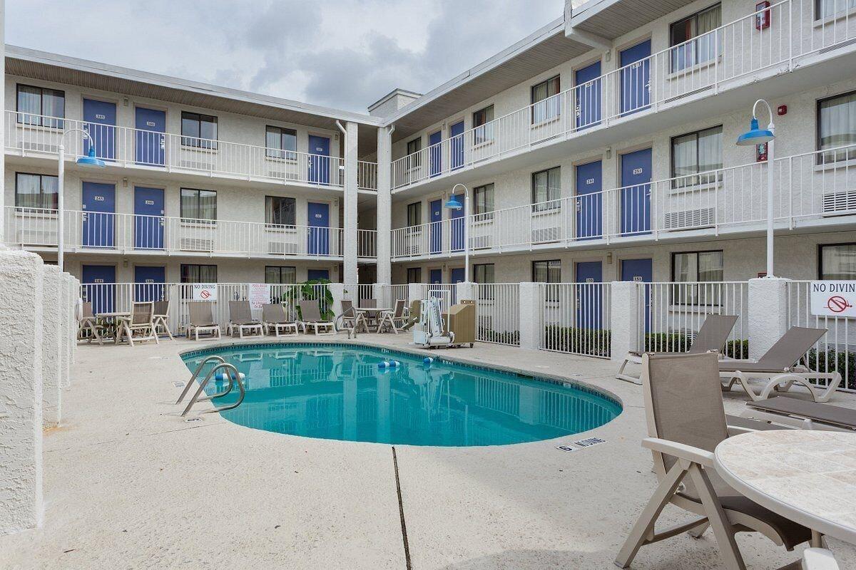 Magnuson Hotel Baton Rouge East