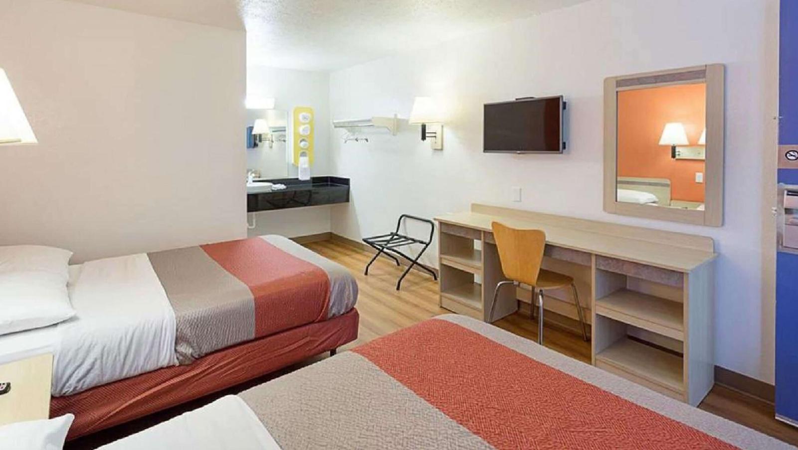 Magnuson Hotel Baton Rouge East