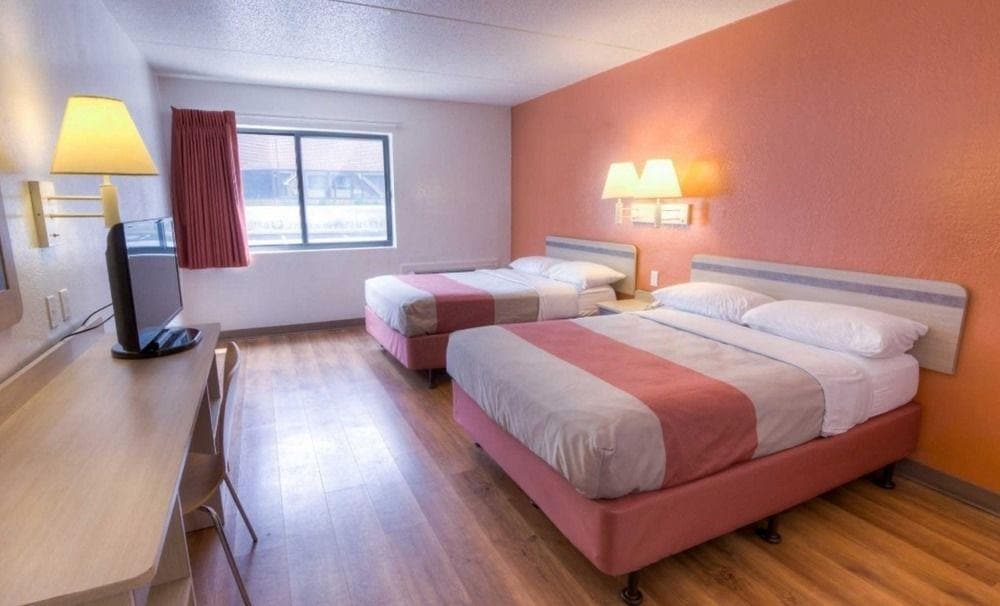 Motel 6 New Haven Branford