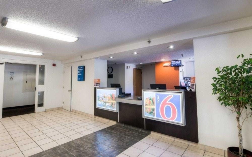 Motel 6 New Haven Branford