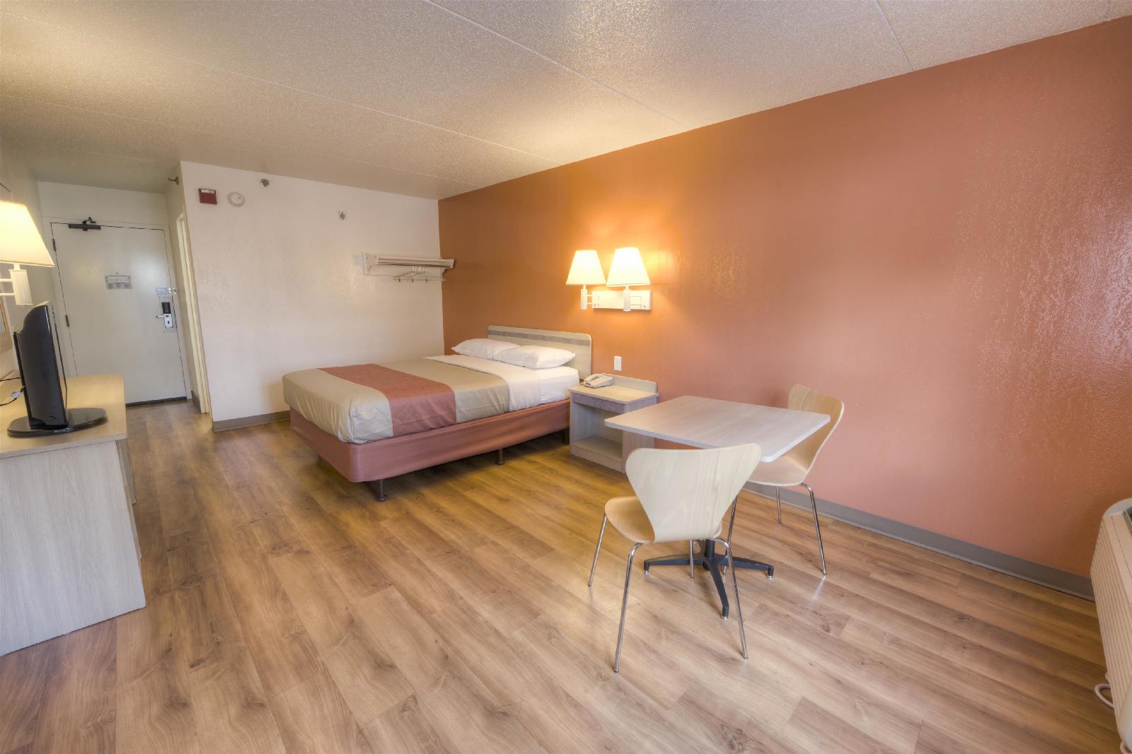 Motel 6 New Haven Branford