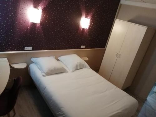 Contact Hotel Foch