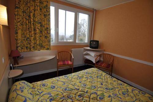 Contact Hotel Foch