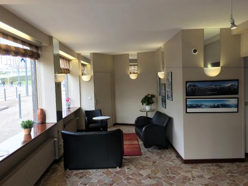 Contact Hotel Foch