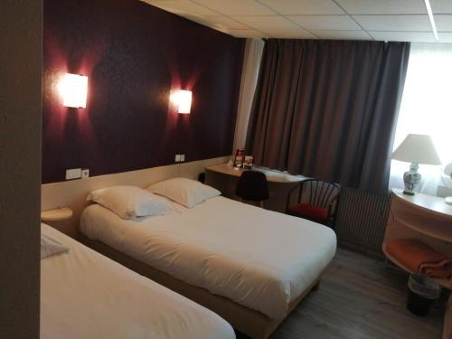 Contact Hotel Foch