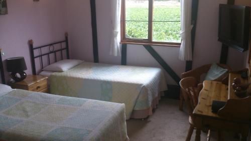 Six Bells Inn