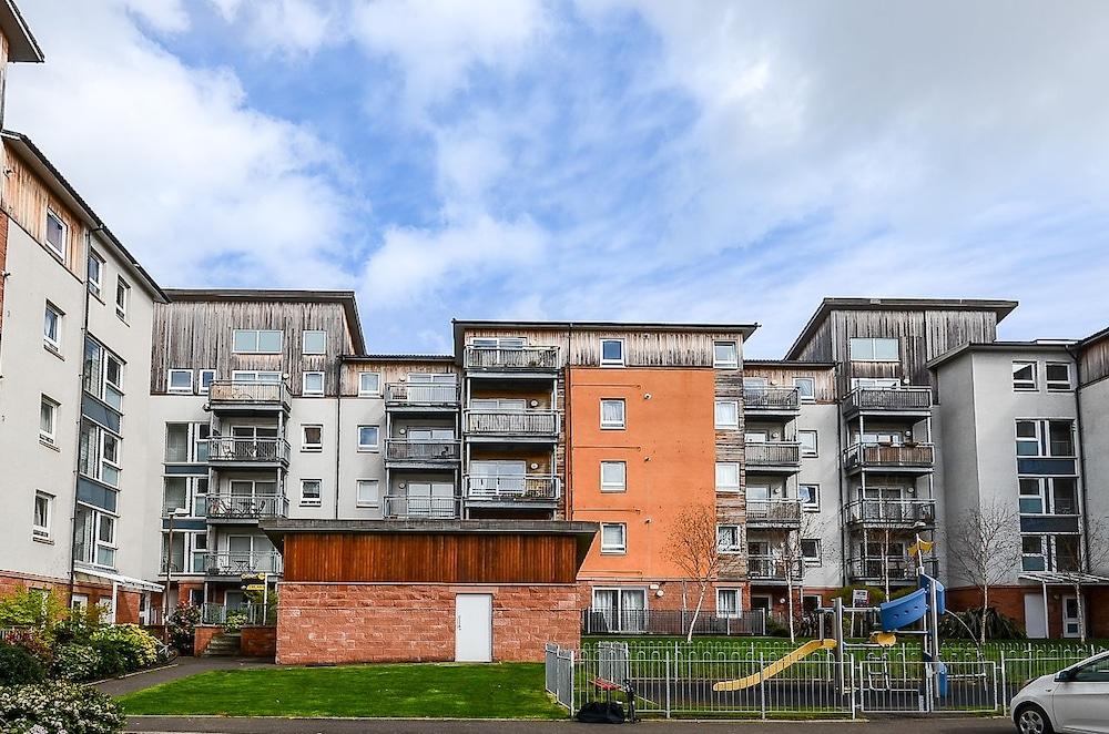 Holistic Condos Apartments - Albion Gardens