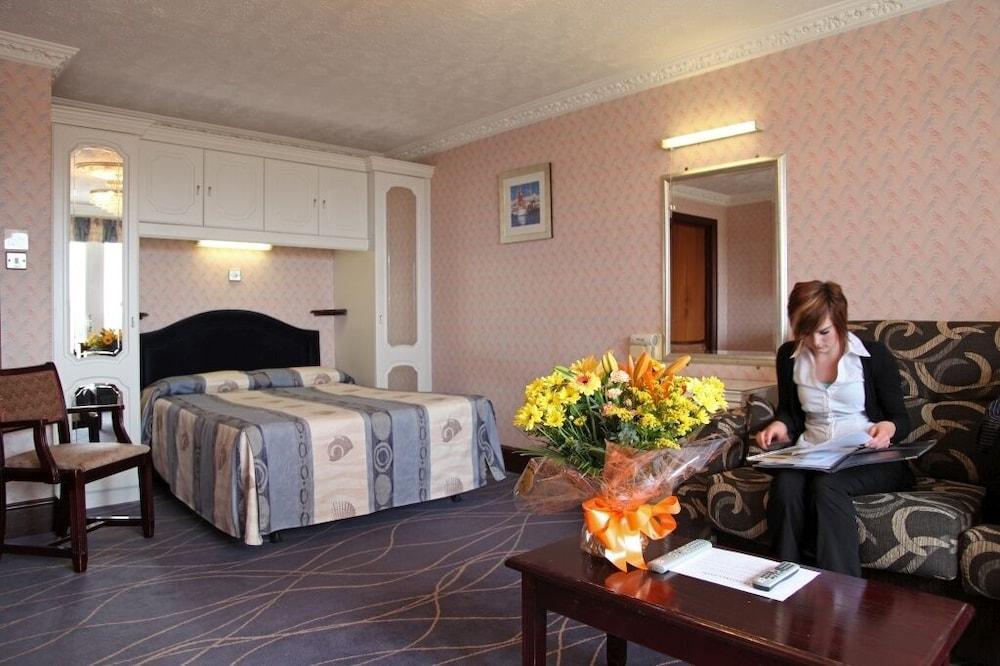 The Devoncourt Resort & Apartments