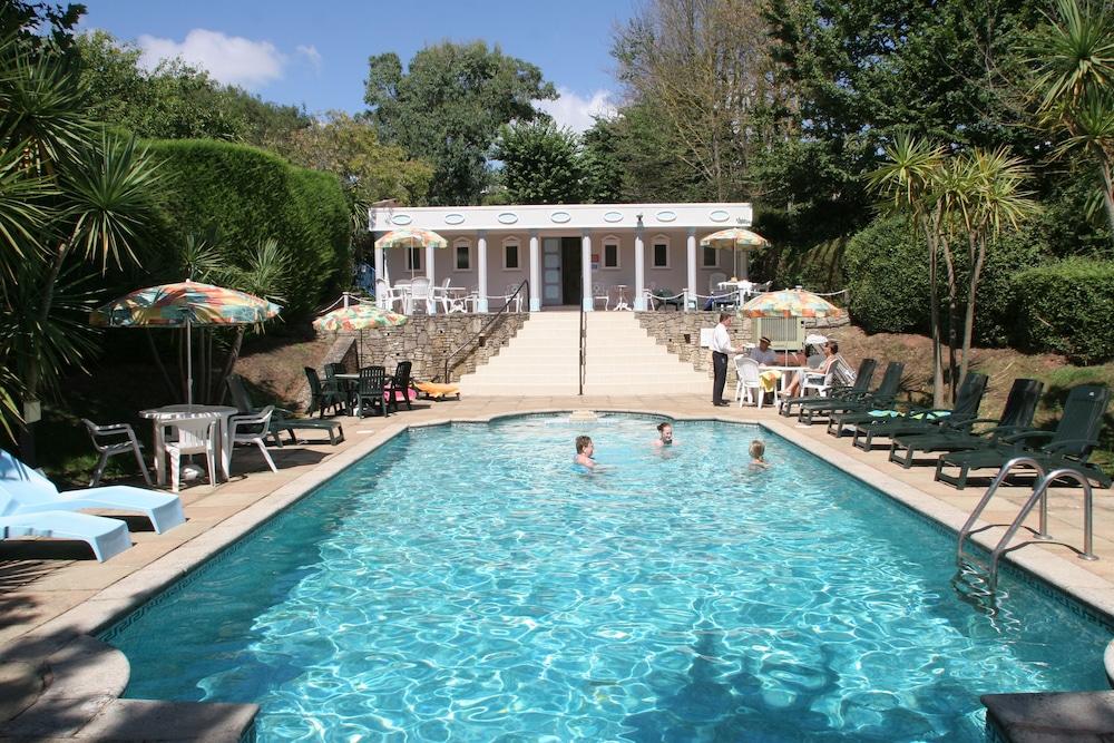 The Devoncourt Resort & Apartments