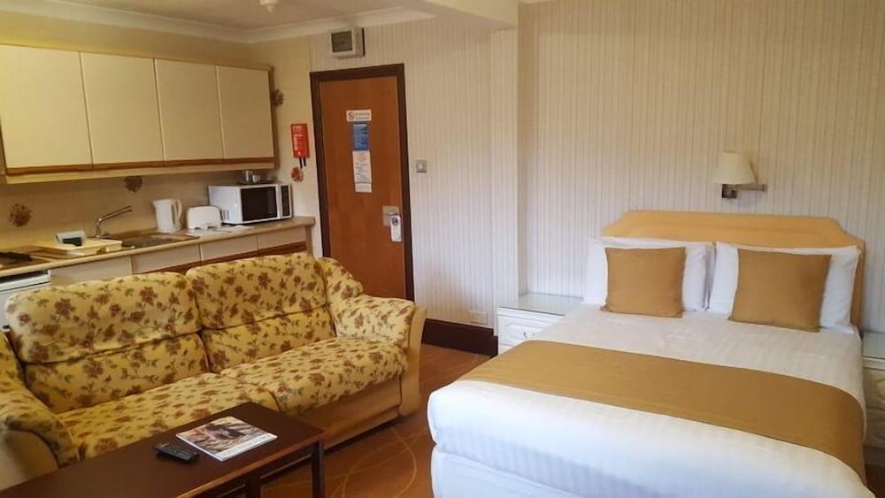 The Devoncourt Resort & Apartments
