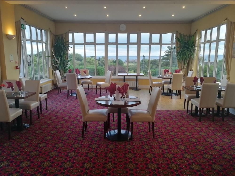 The Devoncourt Resort & Apartments