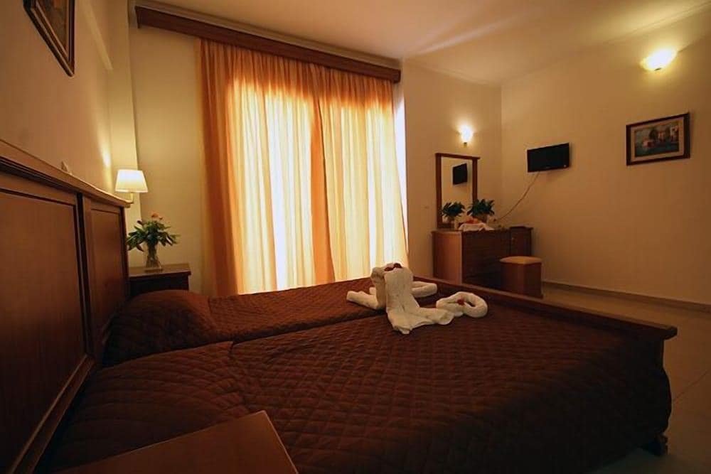 Castro Beach Hotel
