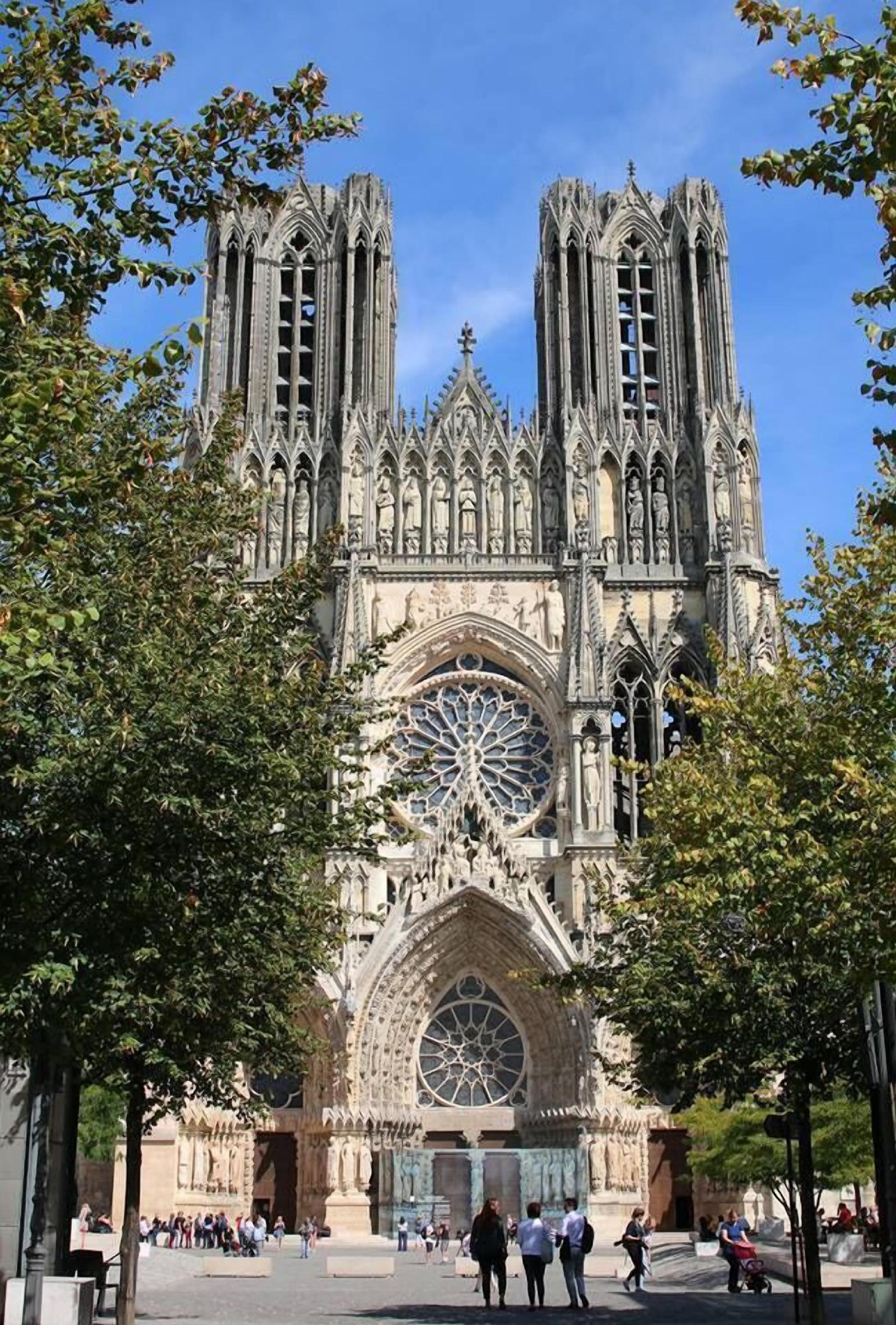 Brit Hotel Reims - La Neuvillette