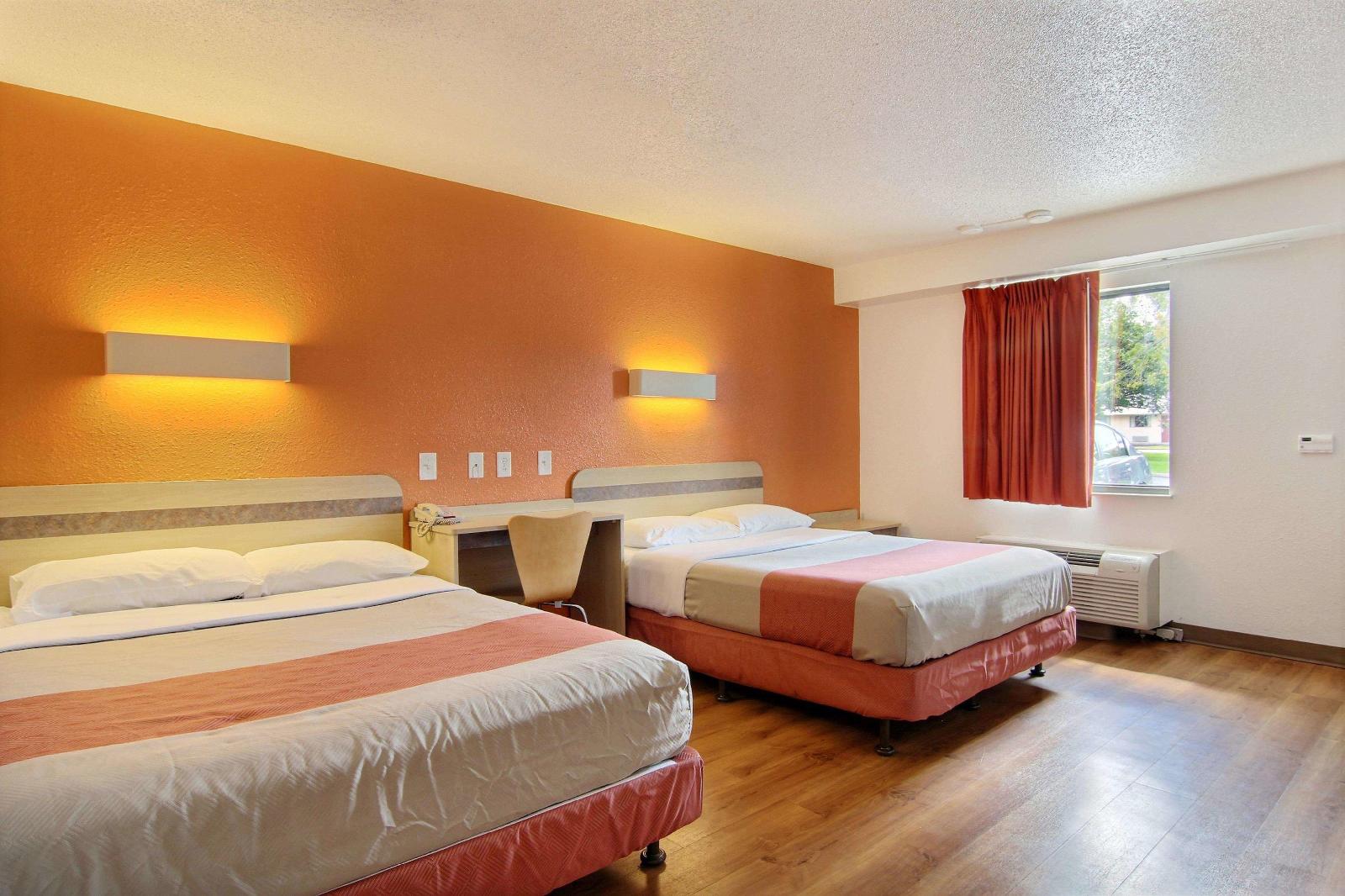 Motel 6 Cleveland - Middleburg Heights