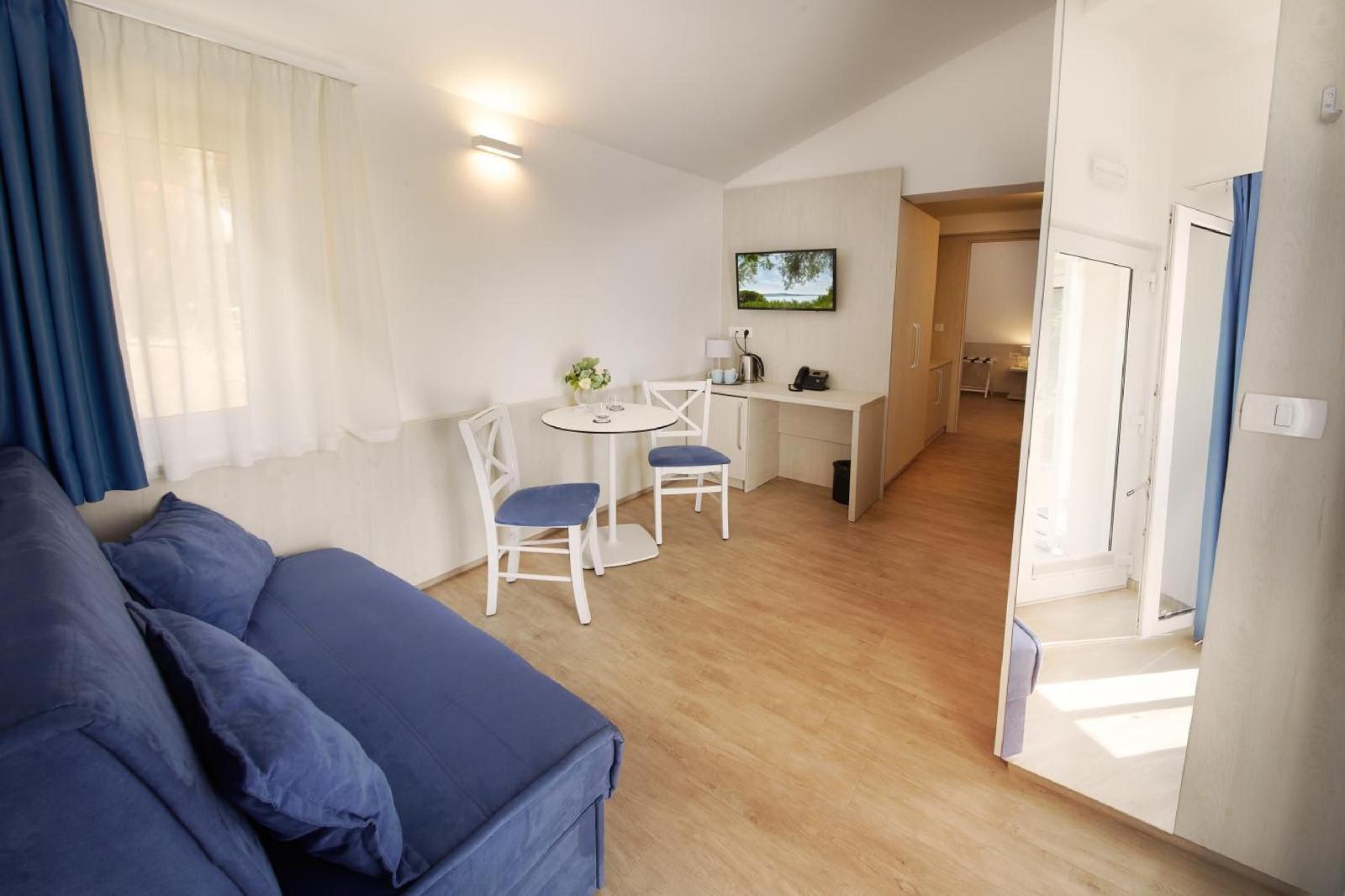Olive Suites