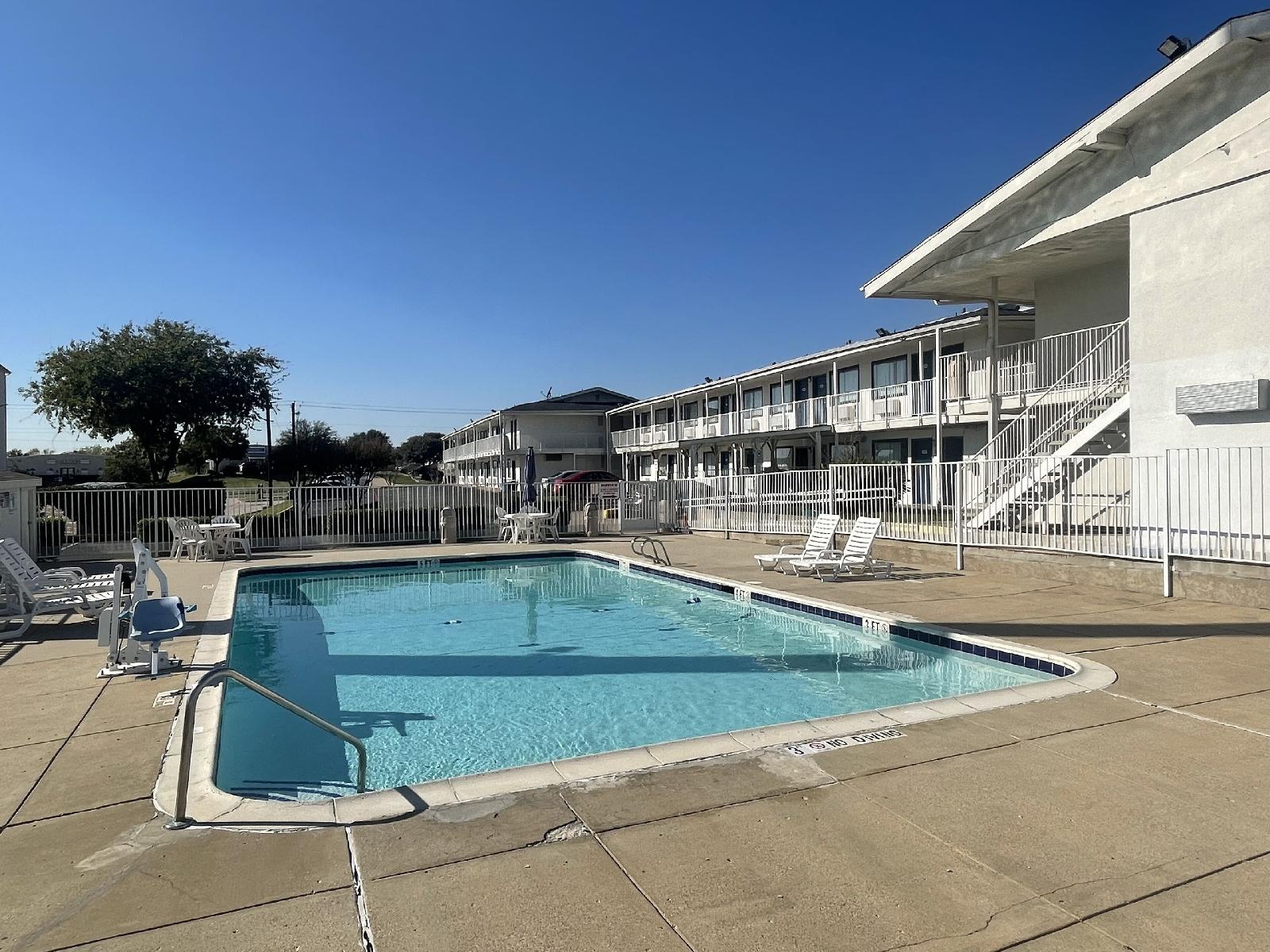 Motel 6 Denton