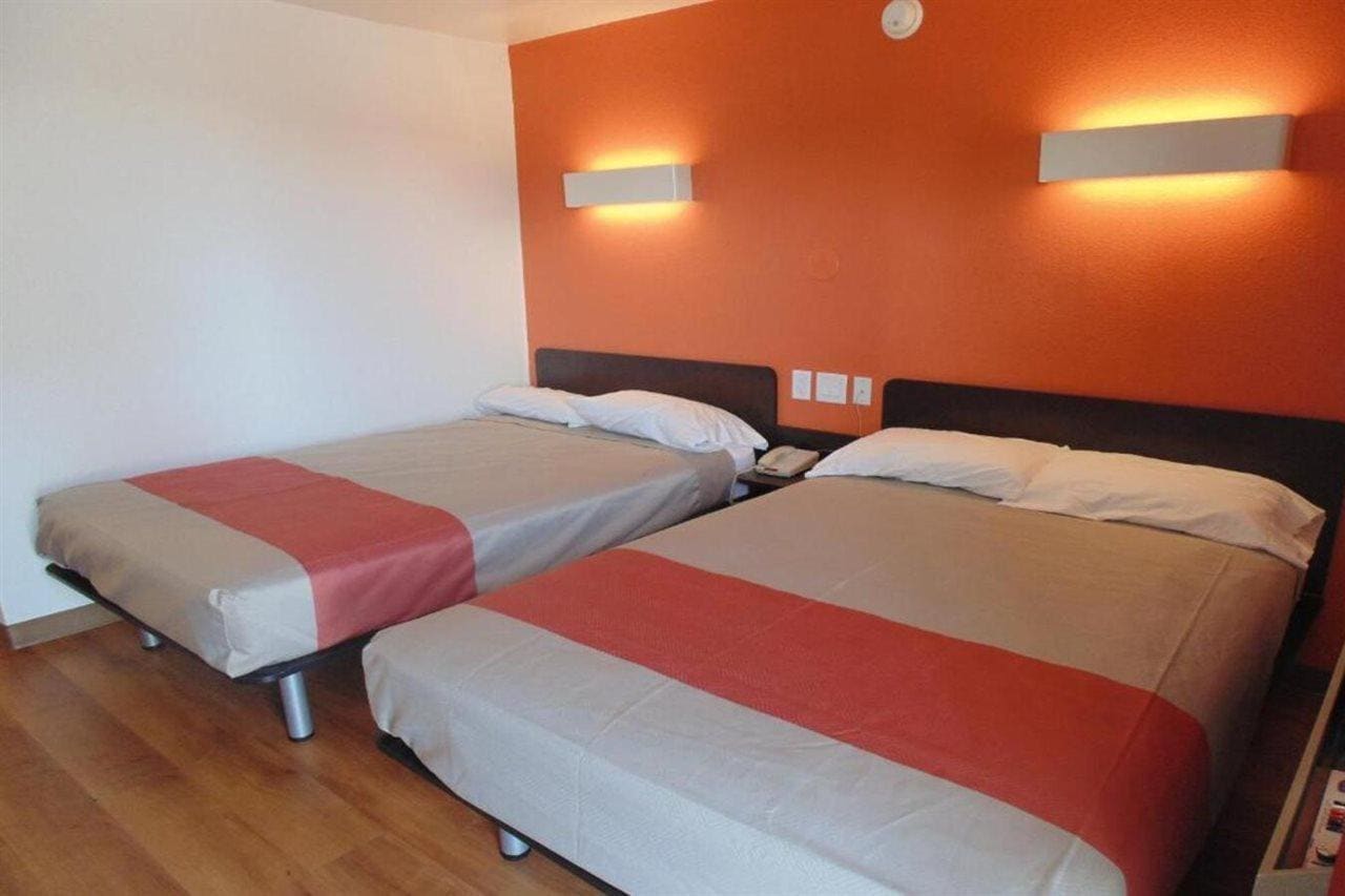Motel 6 Denton