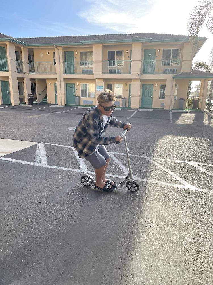 Oceano Inn