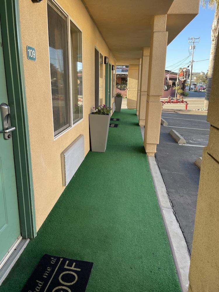 Oceano Inn