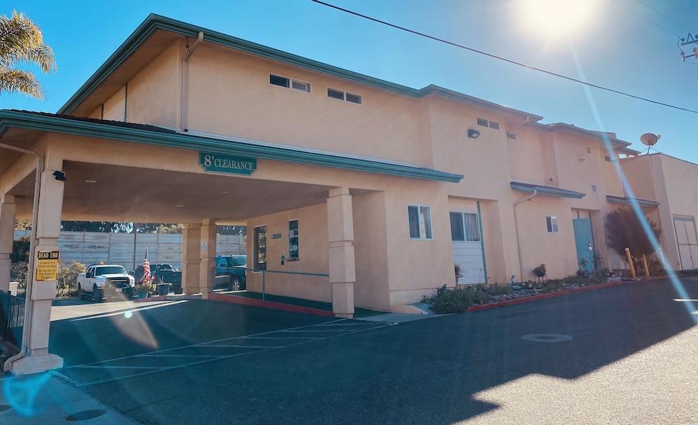 Oceano Inn