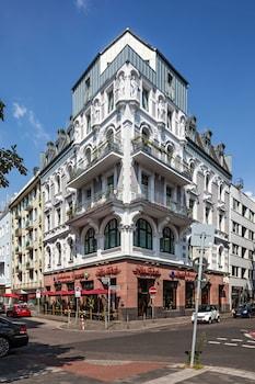 Burns Apartments