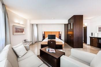 Burns Apartments