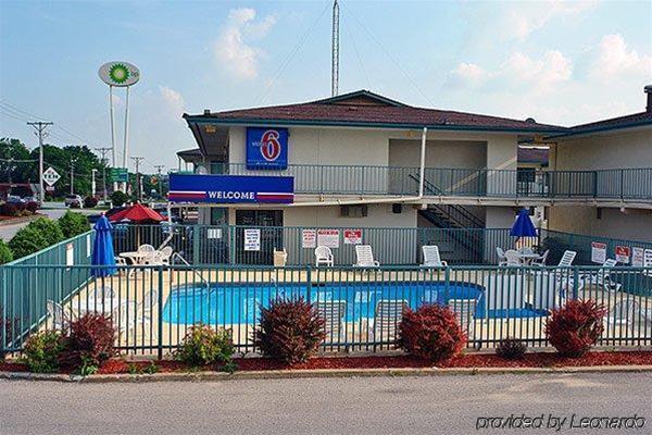 Super 7 Motel