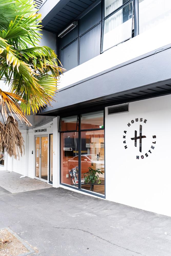 YHA Auckland International
