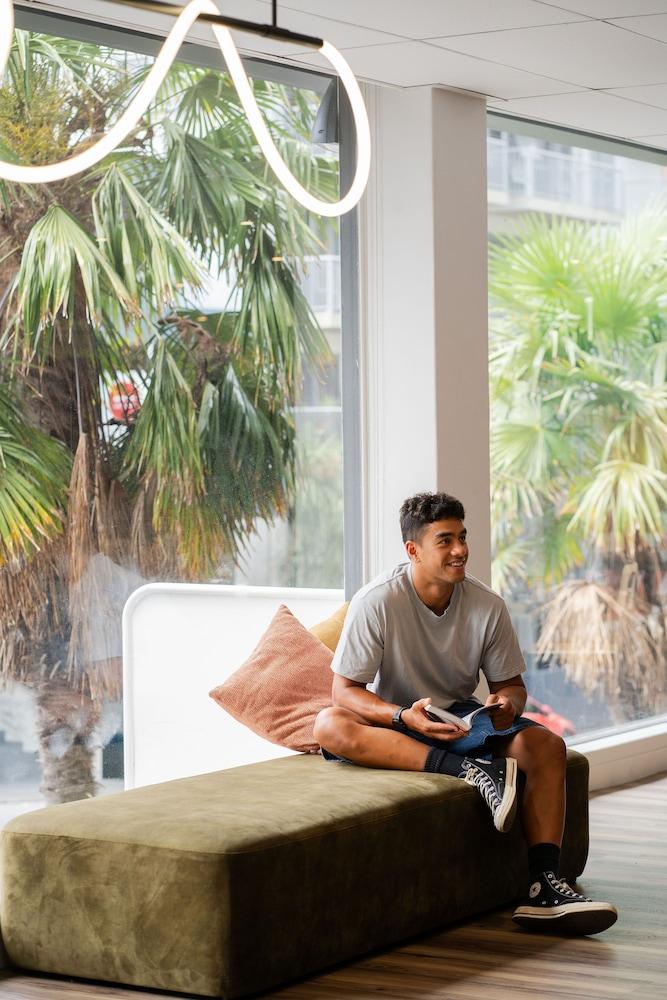 YHA Auckland International