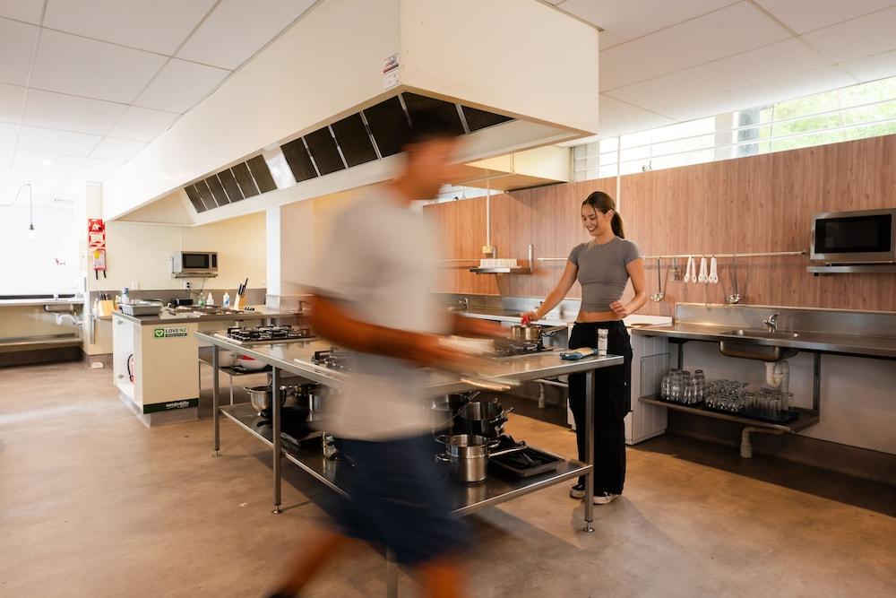 YHA Auckland International