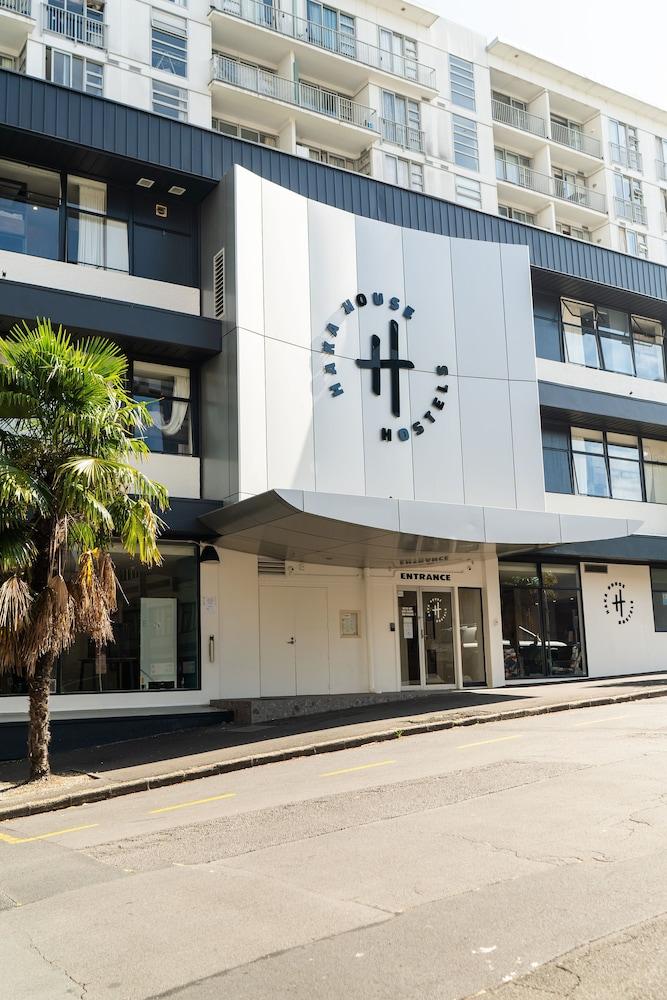 YHA Auckland International