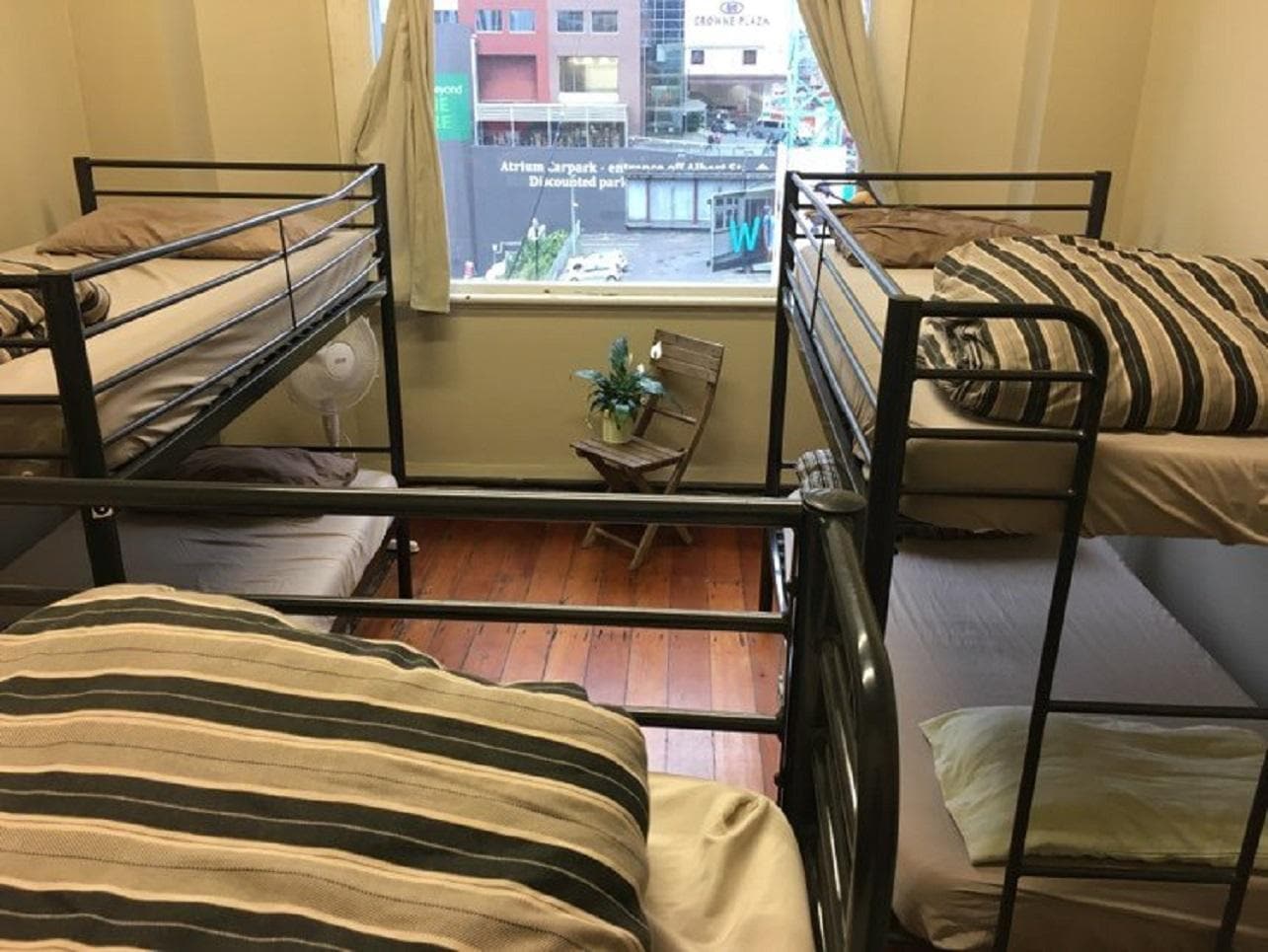 Surf 'N' Snow Backpackers - Hostel / Backpacker
