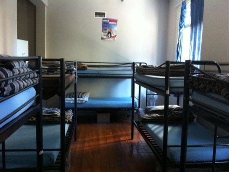 Surf 'N' Snow Backpackers - Hostel / Backpacker